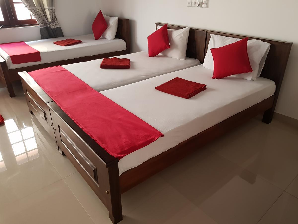Oasis Beach Hotel Negombo Kültér fotó