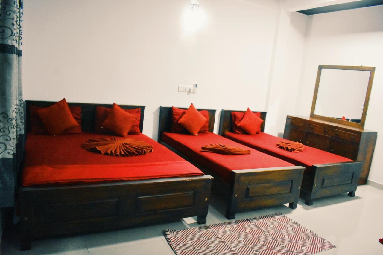 Oasis Beach Hotel Negombo Kültér fotó